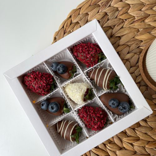 Коробочка клубники "Millennium" 9 шт.